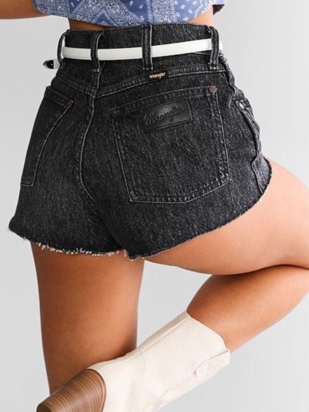 Wrangler Festival Short High-Rise Frayed Hem Cutoff Denim Cowgirl W27